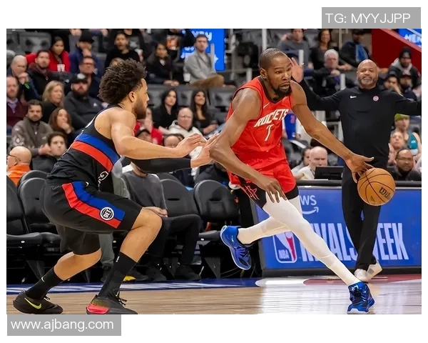 火箭队调整阵容迎接新赛季，球队能否再次冲击总冠军？